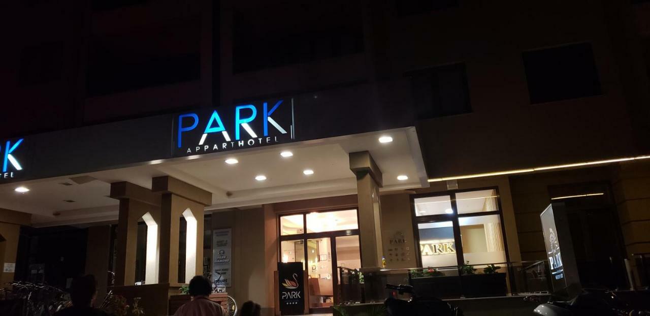 Park Beach Apartments Sofi & Kiki 奥赫里德 外观 照片